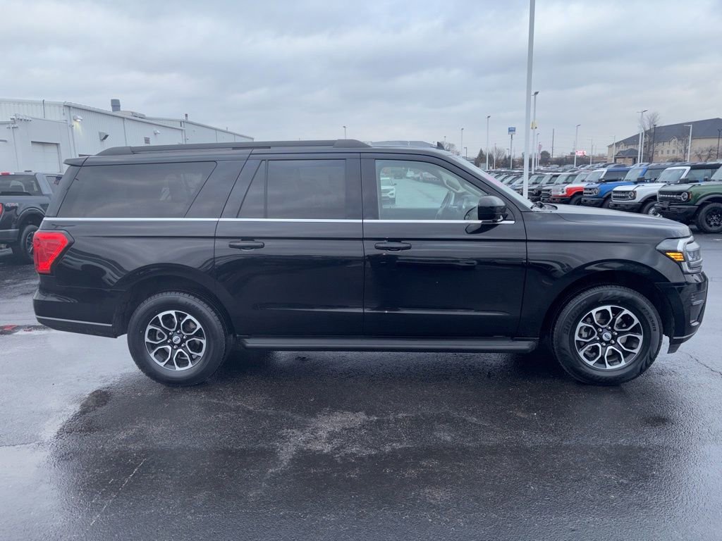 Certified 2023 Ford Expedition Max XLT image 5
