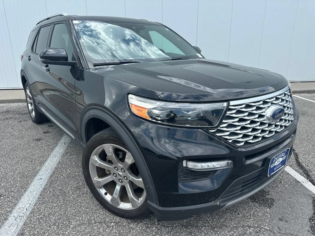 Certified 2020 Ford Explorer Platinum w/ Premium Technology Package AWD/4WD image 10