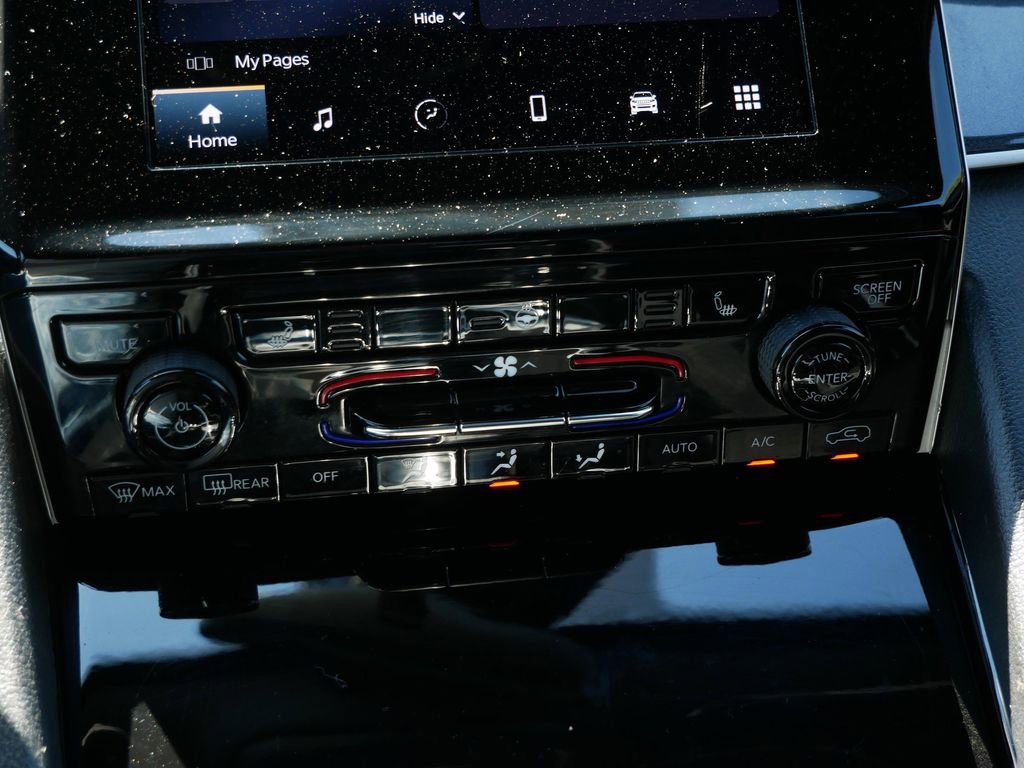 Used 2023 Jeep Grand Cherokee Altitude image 17