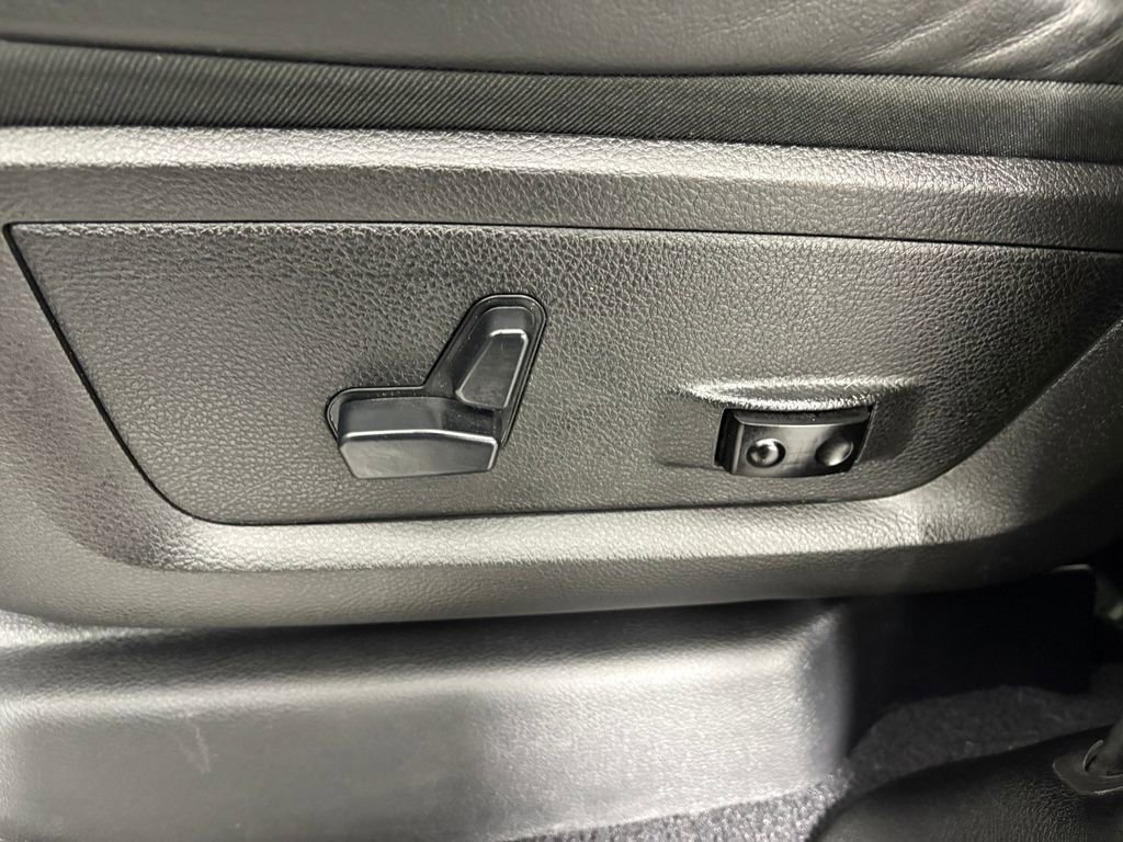 Used 2019 RAM 2500 Limited AWD/4WD image 15