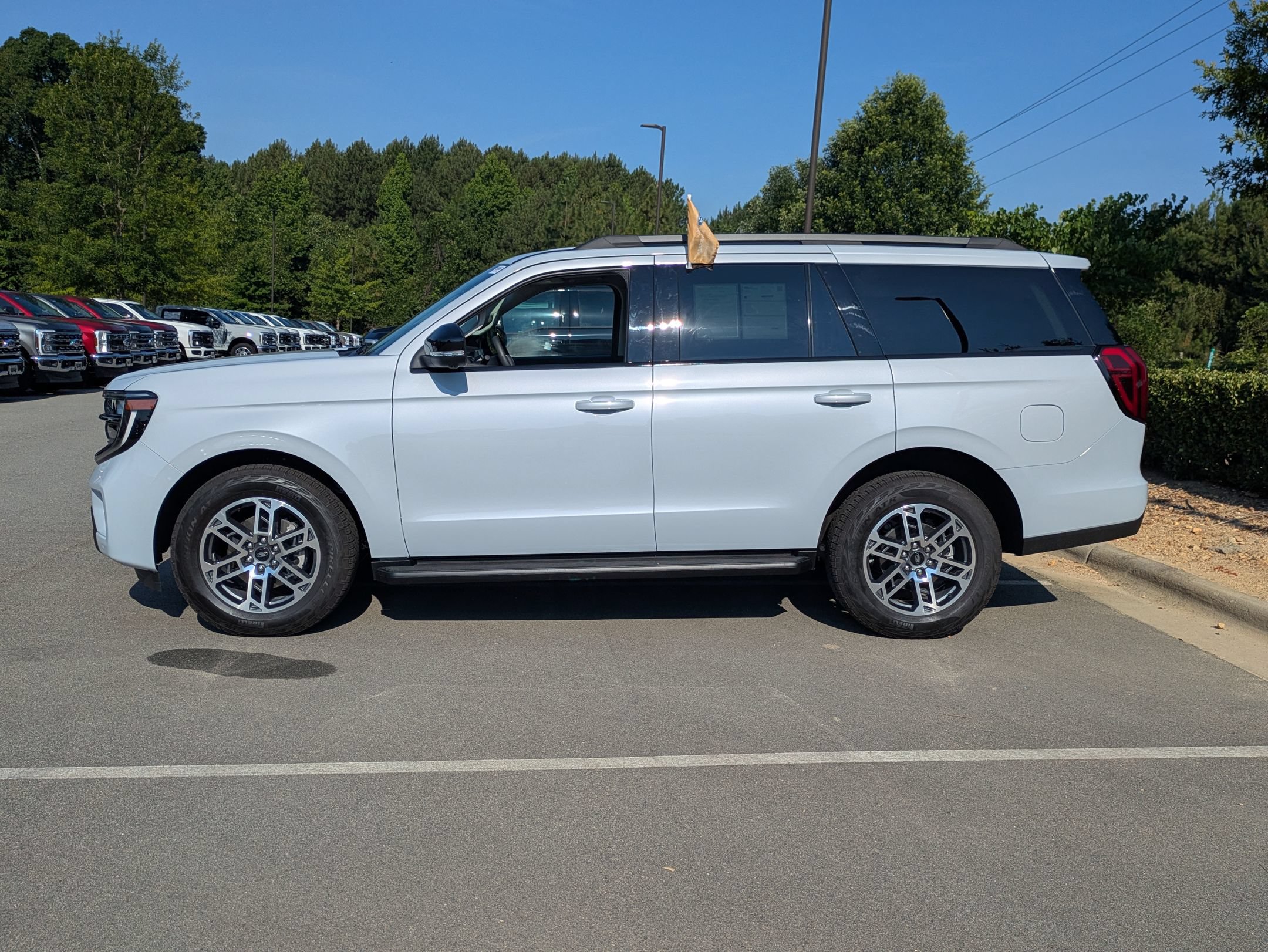 Certified 2026 Ford Expedition Active AWD/4WD image 7