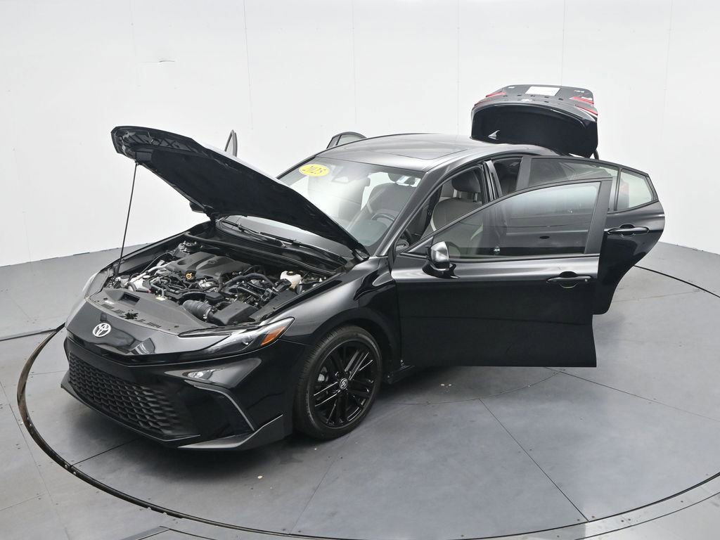 Used 2025 Toyota Camry SE w/ Convenience Package FWD image 42