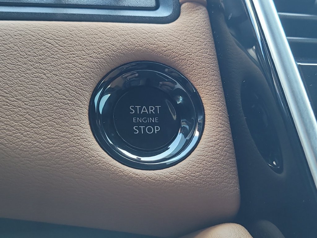 Used 2025 Nissan Armada Platinum Reserve RWD image 29