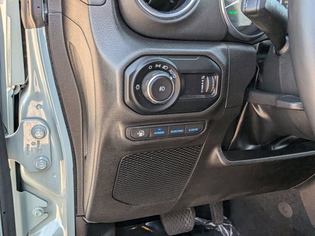 Used 2023 Jeep Wrangler Rubicon w/ Safety Group image 16
