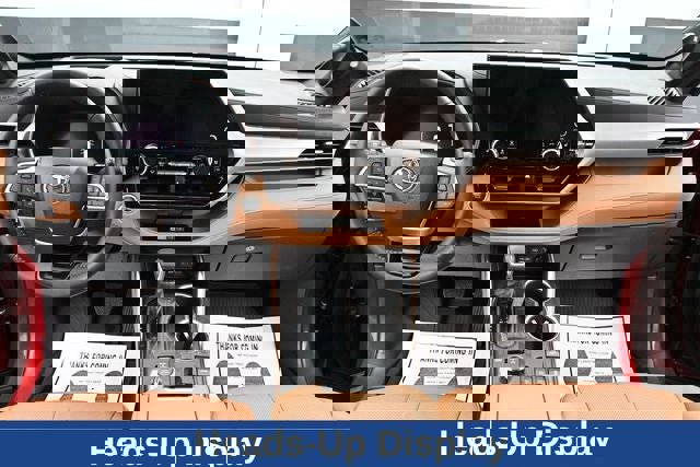 Used 2025 Toyota Highlander Platinum AWD/4WD image 34