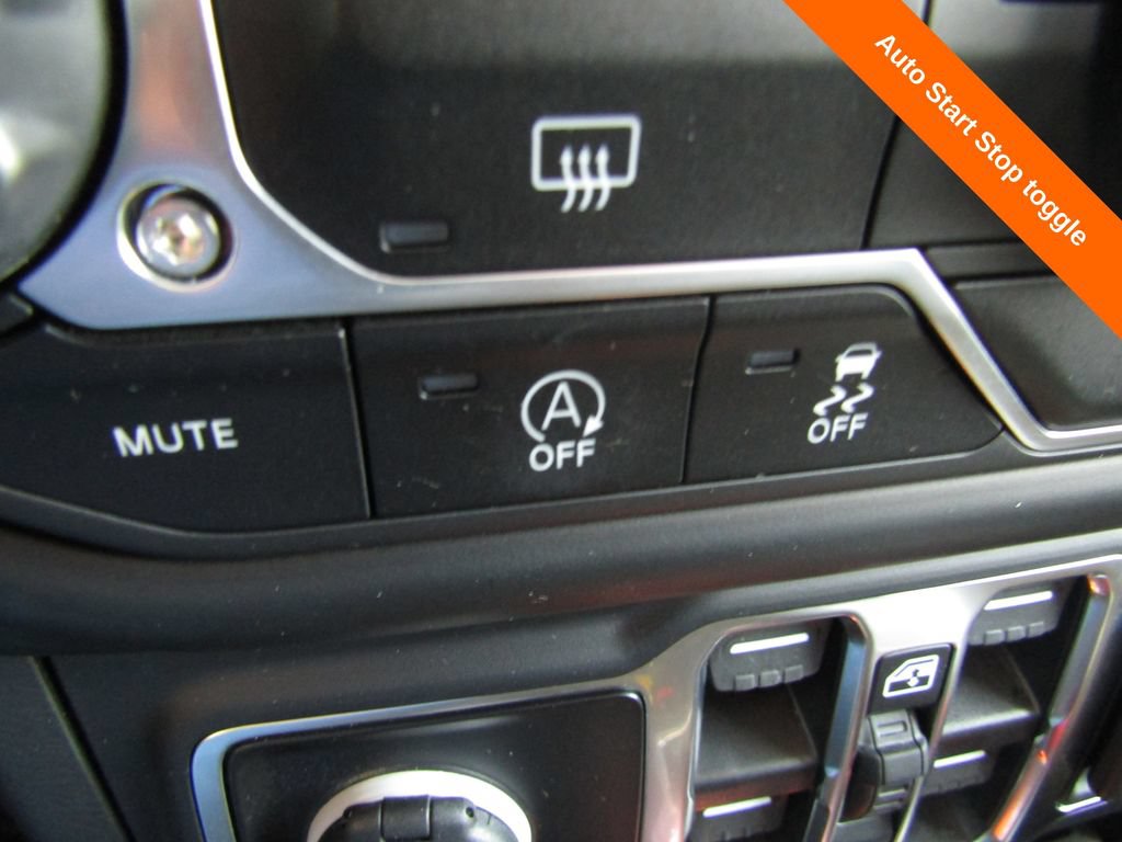Used 2023 Jeep Wrangler Unlimited Sport AWD/4WD image 9
