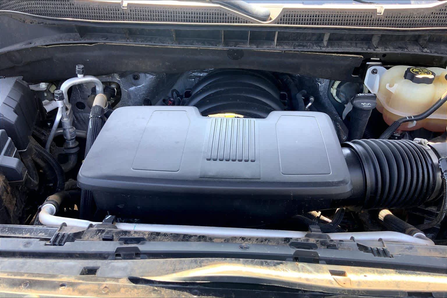 Used 2022 Chevrolet Silverado 1500 LT Trail Boss w/ Convenience Package II AWD/4WD image 32
