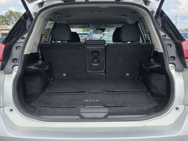 Used 2019 Nissan Rogue SV FWD image 25