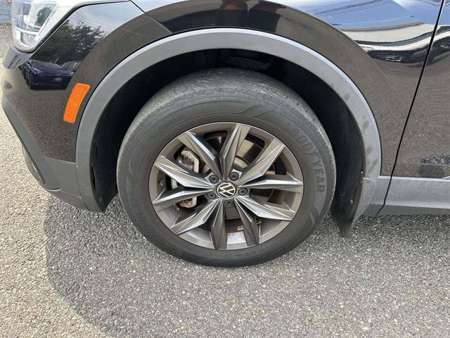 Used 2022 Volkswagen Tiguan SE AWD/4WD image 4
