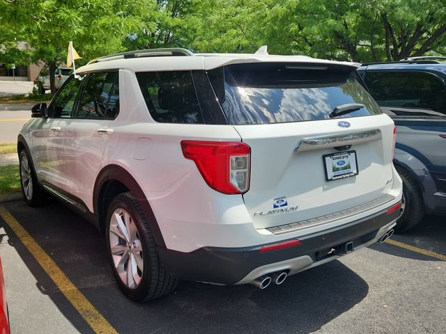 Certified 2024 Ford Explorer Platinum w/ Technology Package AWD/4WD image 3
