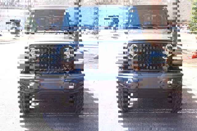 Used 2022 Jeep Gladiator Sport image 8