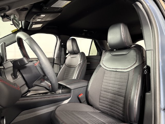 Certified 2025 Ford Explorer ST-Line w/ ST-Line Street Pack AWD/4WD image 14