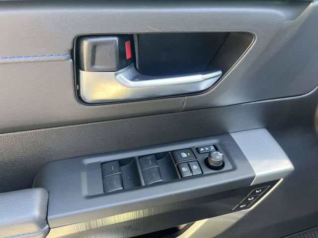 Used 2025 Toyota Sequoia Platinum AWD/4WD image 19