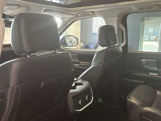 Certified 2025 Ford Expedition Platinum w/ Driver's Package AWD/4WD image 24