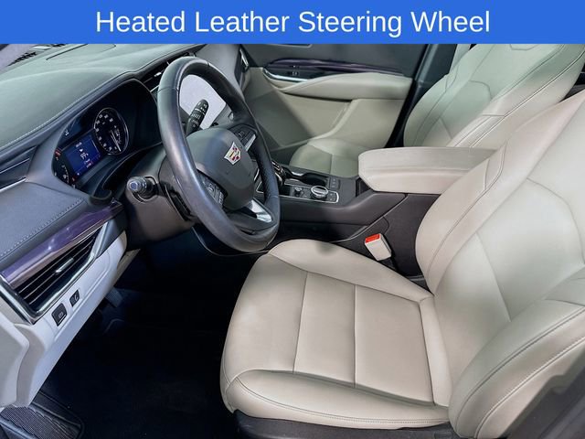 Used 2023 Cadillac XT4 Luxury w/ Cold Weather Package image 11
