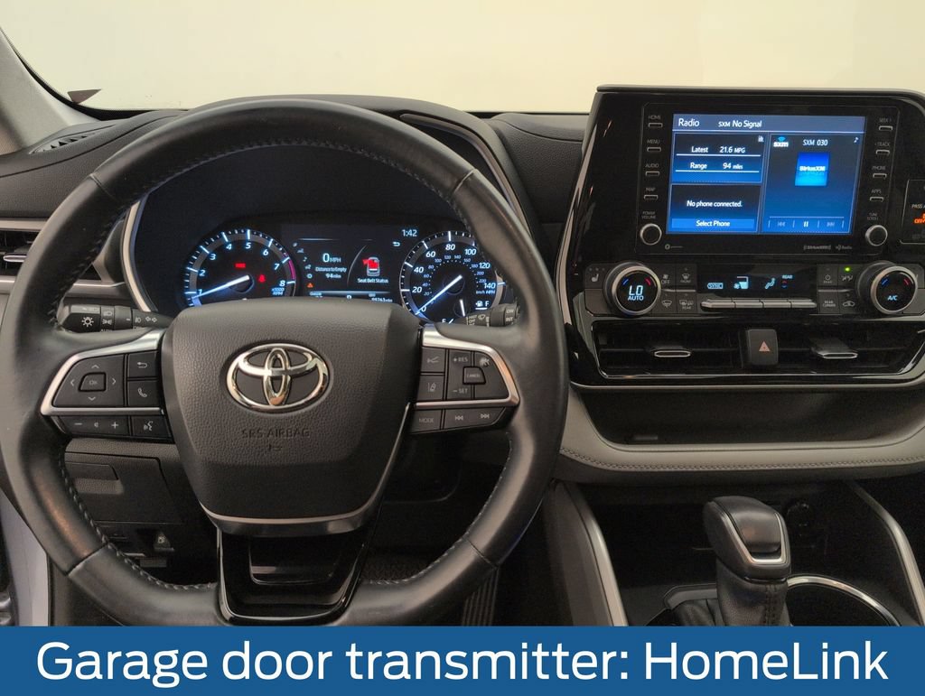 Used 2021 Toyota Highlander XLE FWD image 24