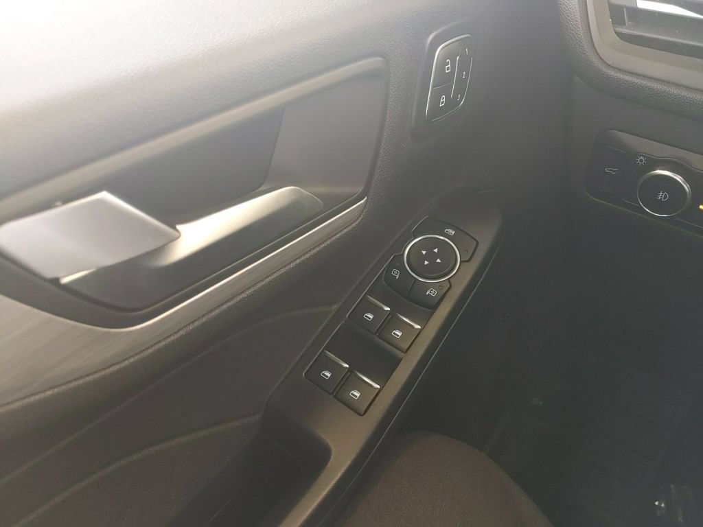 Certified 2023 Ford Escape ST-Line Elite AWD/4WD image 28