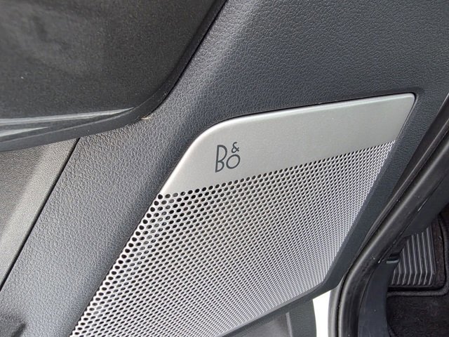 Certified 2022 Ford F150 XLT w/ Equipment Group 302A High image 17