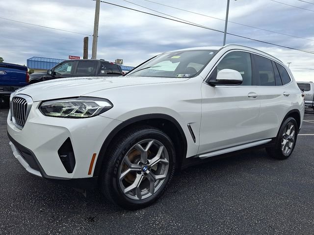 Used 2023 BMW X3 xDrive30i w/ Premium Package AWD/4WD image 3