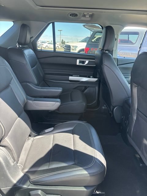 Certified 2023 Ford Explorer XLT w/ Equipment Group 202A AWD/4WD image 6
