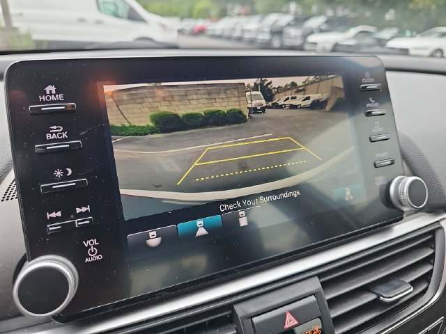Used 2018 Honda Accord EX image 26