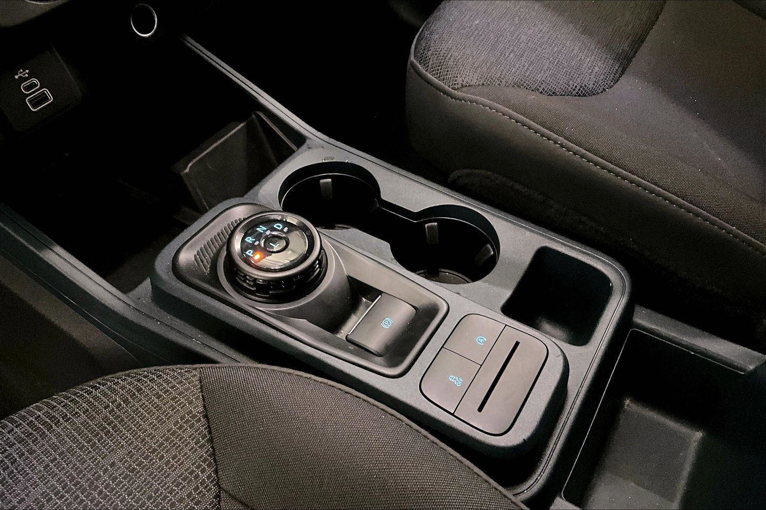 Certified 2025 Ford Maverick XL w/ Equipment Group 102A image 16