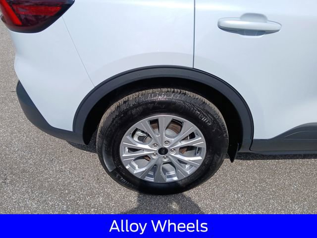 Certified 2025 Ford Escape Active AWD/4WD image 11