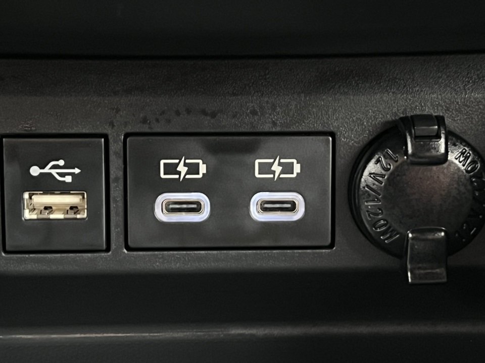 Used 2023 Toyota Highlander Limited image 31