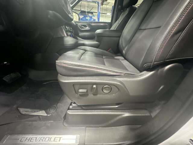 Used 2023 Chevrolet Tahoe RST w/ Luxury Package AWD/4WD image 18