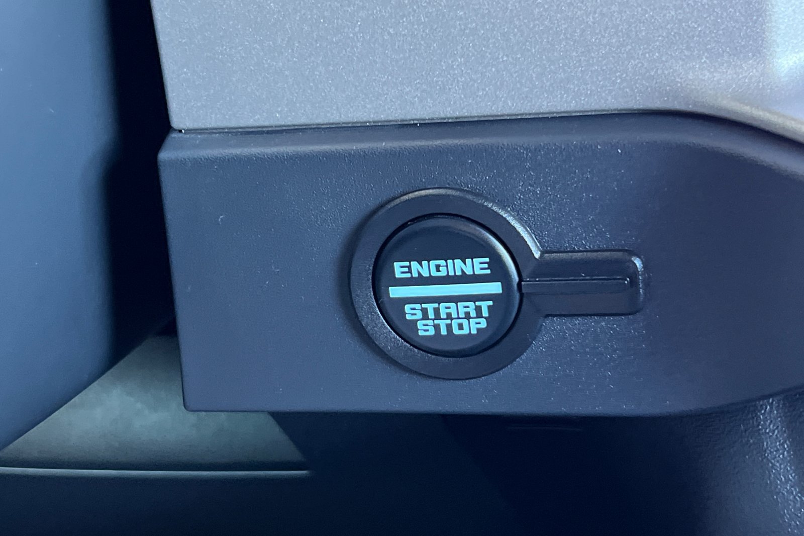 Certified 2025 Ford Bronco Outer Banks AWD/4WD image 24