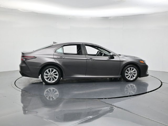 Used 2024 Toyota Camry LE FWD image 2