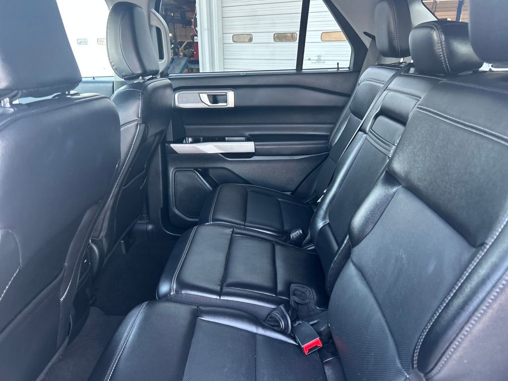 Certified 2024 Ford Explorer Limited image 18