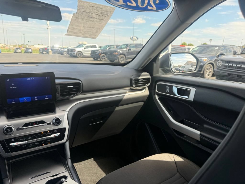Certified 2021 Ford Explorer XLT RWD image 40