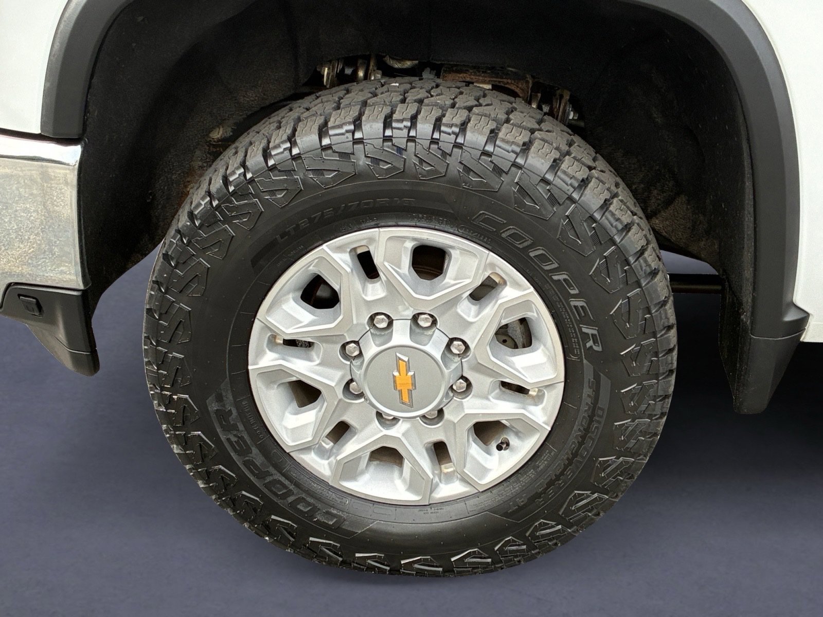 Used 2023 Chevrolet Silverado 2500 LT w/ Convenience Package AWD/4WD image 9