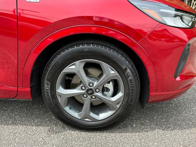 Certified 2024 Ford Escape ST-Line w/ Tech Pack #1 FWD image 12