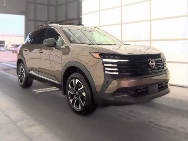 Used 2026 Nissan Kicks SR FWD image 3