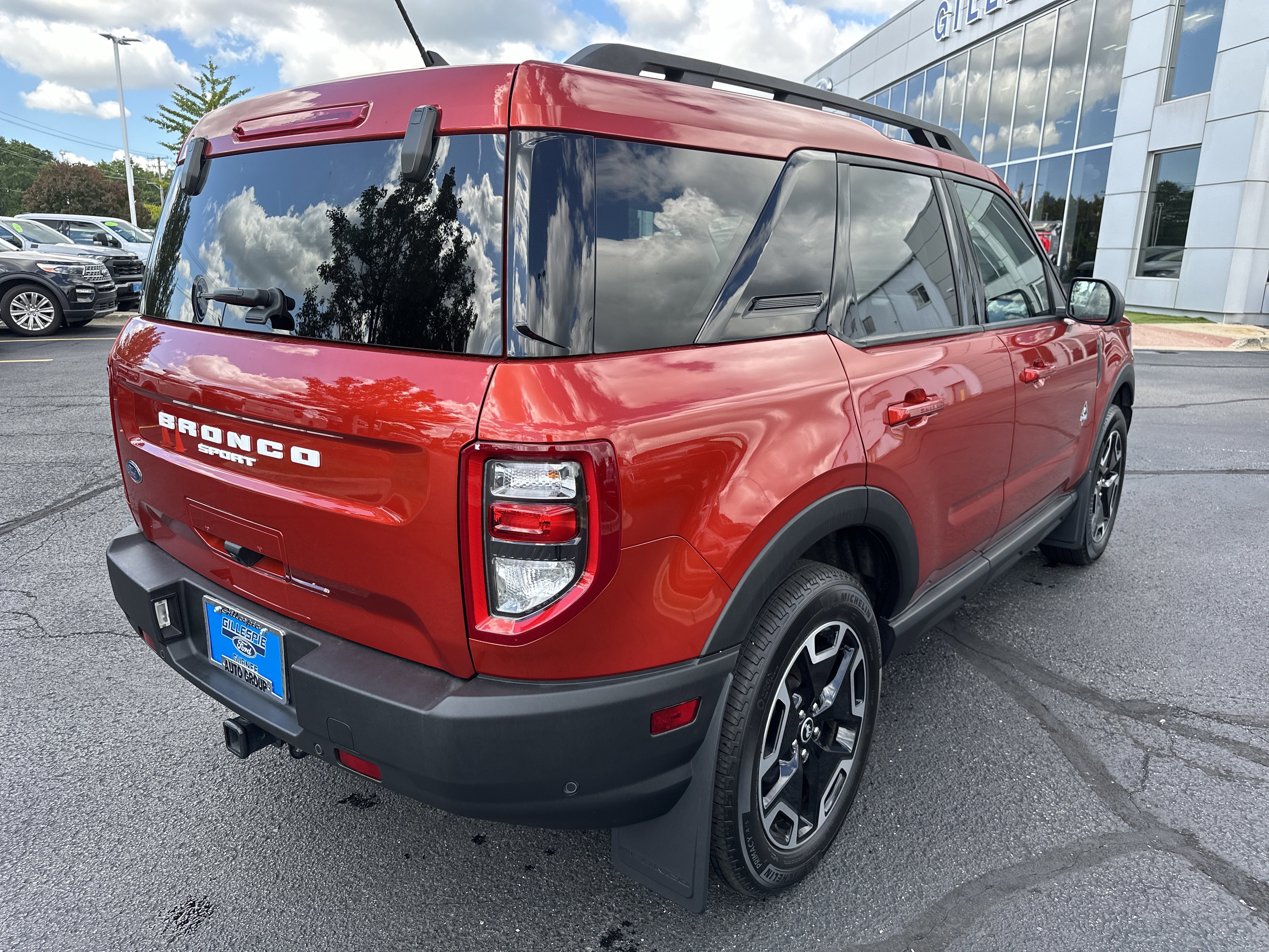 Certified 2023 Ford Bronco Sport Outer Banks w/ Tech Package image 3