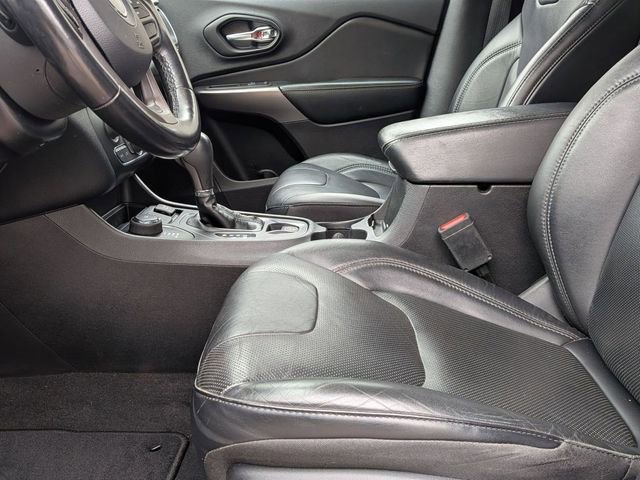 Used 2021 Jeep Cherokee Latitude Lux AWD/4WD image 13