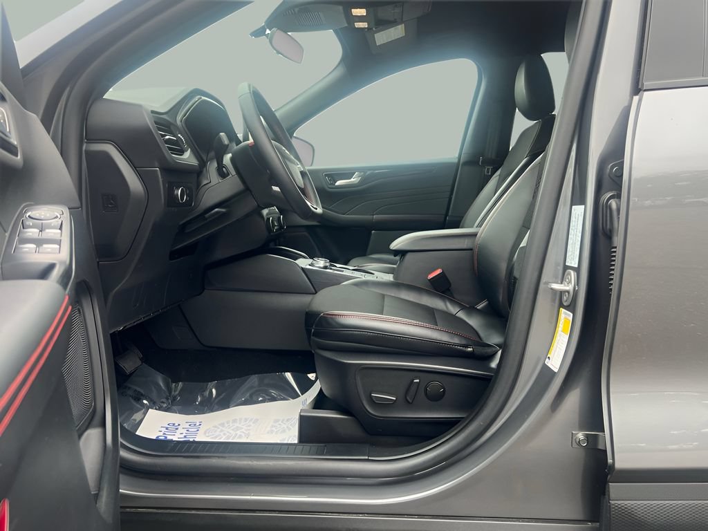 Certified 2026 Ford Escape ST-Line AWD/4WD image 11