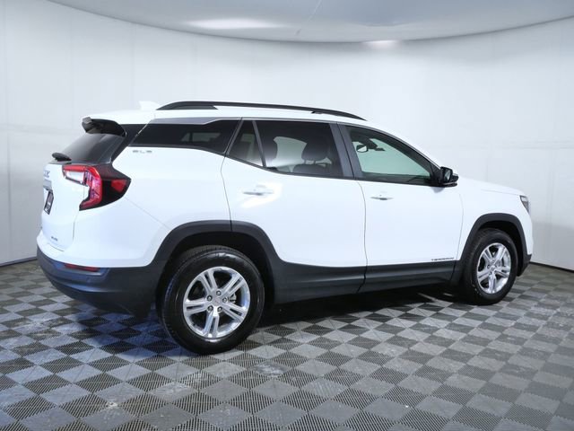 Used 2024 GMC Terrain SLE w/ Driver Convenience Package AWD/4WD image 8