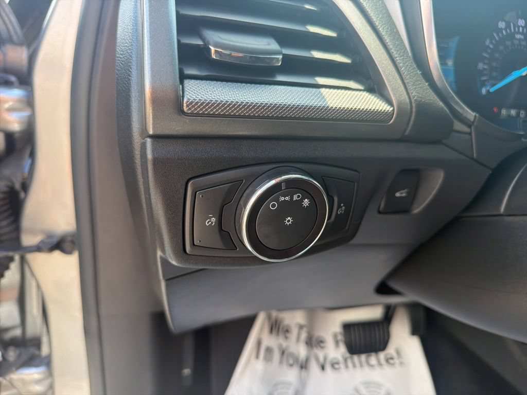 Certified 2020 Ford Fusion SE FWD image 23