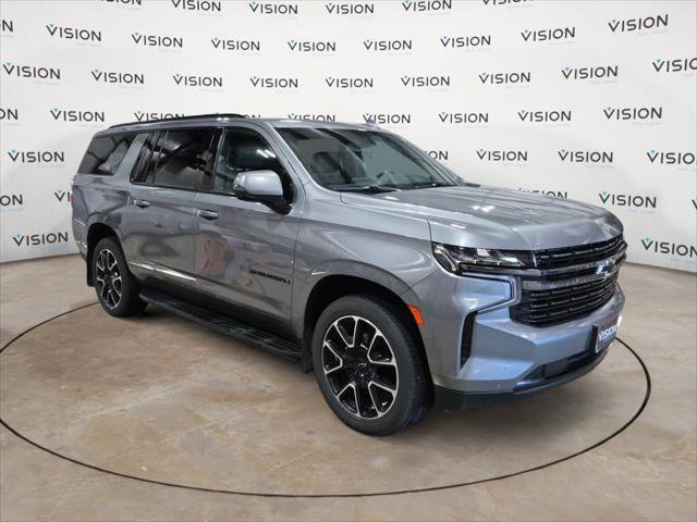 Used 2022 Chevrolet Suburban RST w/ Luxury Package image 7