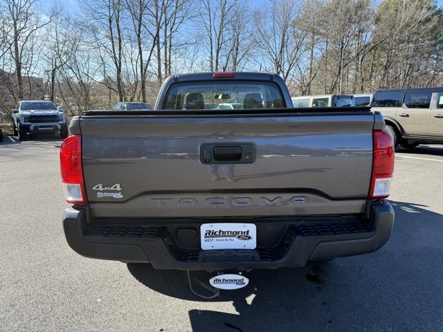 Used 2017 Toyota Tacoma SR image 4