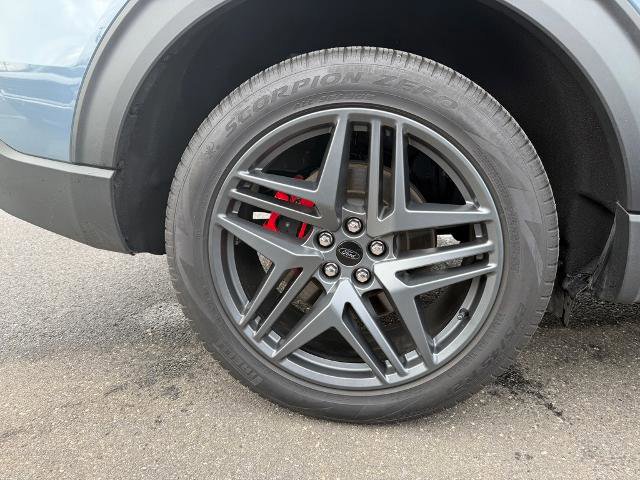 Certified 2025 Ford Explorer ST image 12