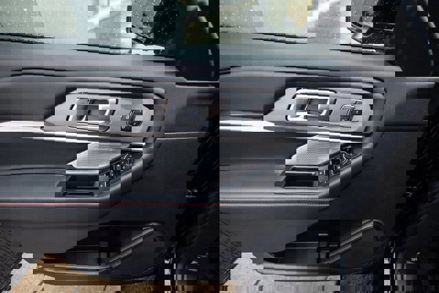 Certified 2025 Ford Explorer ST image 15