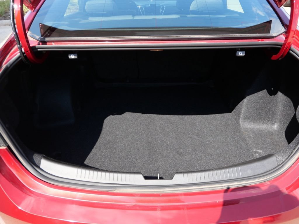 Used 2021 Chevrolet Malibu RS FWD image 13