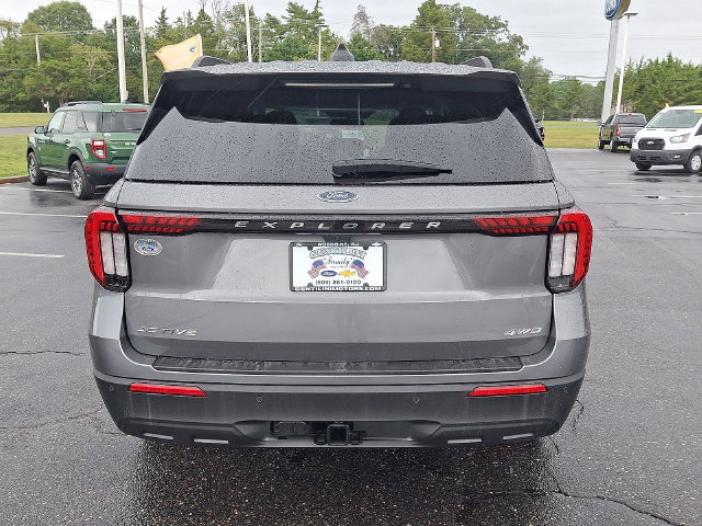 Certified 2025 Ford Explorer Active AWD/4WD image 29