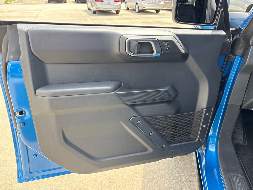 Certified 2025 Ford Bronco Badlands AWD/4WD image 16