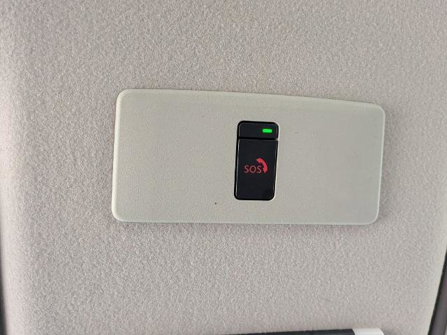 Used 2023 Nissan Versa SR w/ Trunk Package image 25