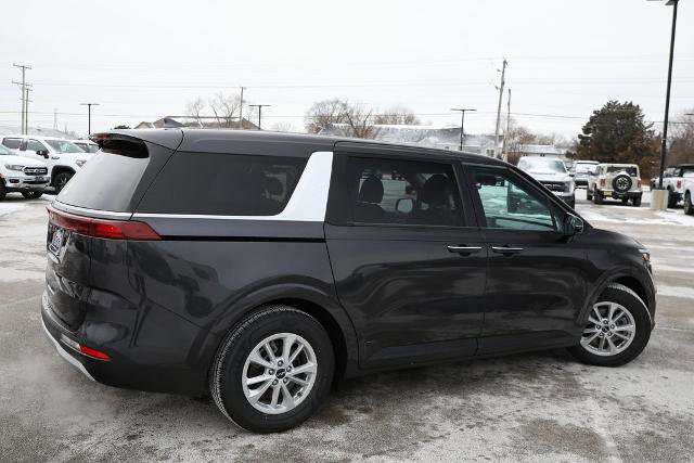 Used 2024 Kia Carnival LX image 7